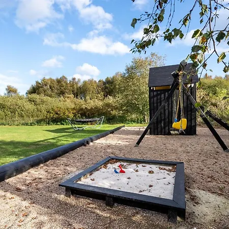 Soeren - 300m From The Sea By Interhome